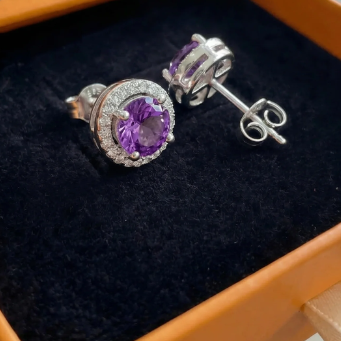 Amethyst Round Pave Studs | White Gold