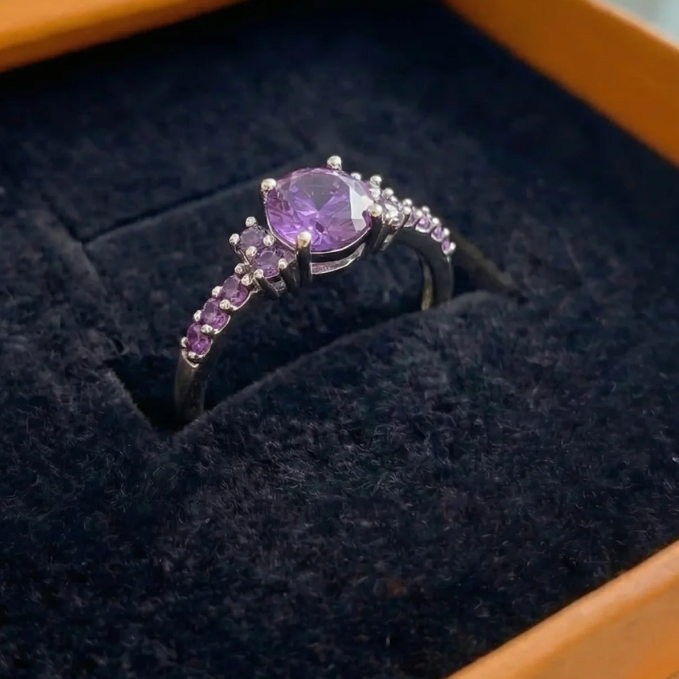 Celia Virelyn Ring | White Gold