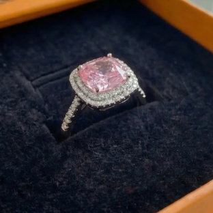 Cushion Pink Sapphire Ring | White Gold