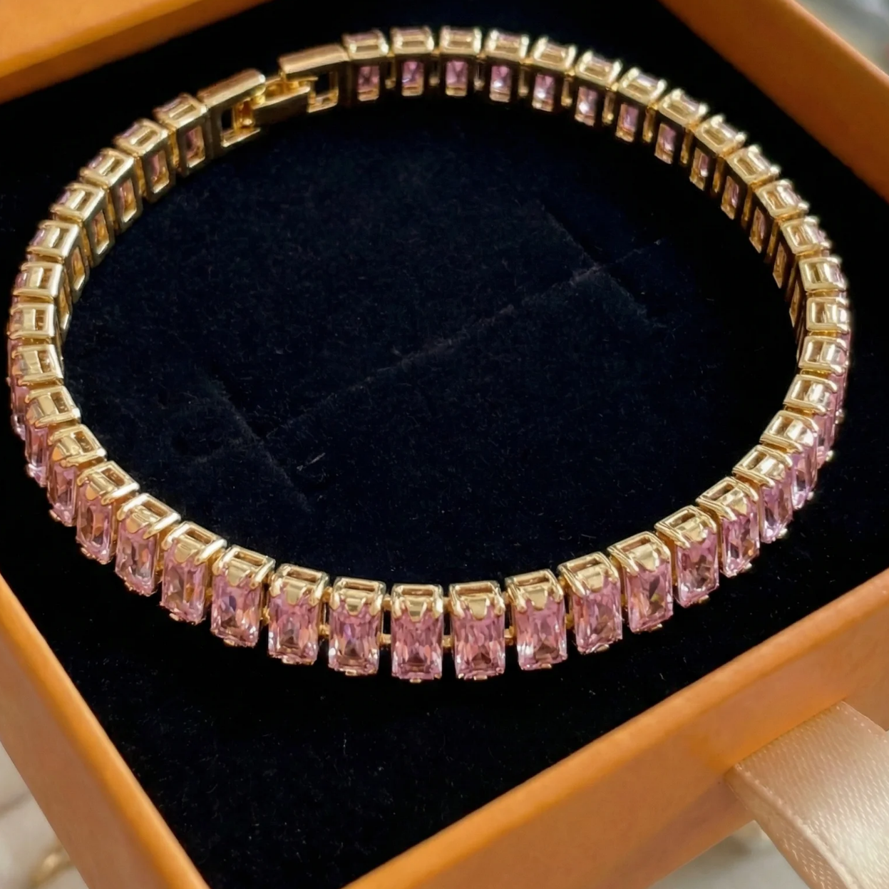 Pink Sapphire Vertéa Tennis Bracelet | Gold