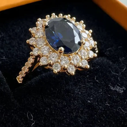 Vionne Saphirae Ring | Gold
